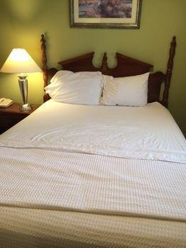 Hospitality Inn Bowmansville 外观 照片